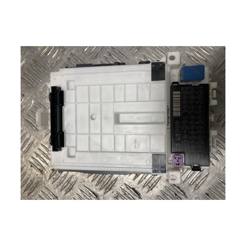 Porte fusible SUZUKI SWIFT 5 d’occasion