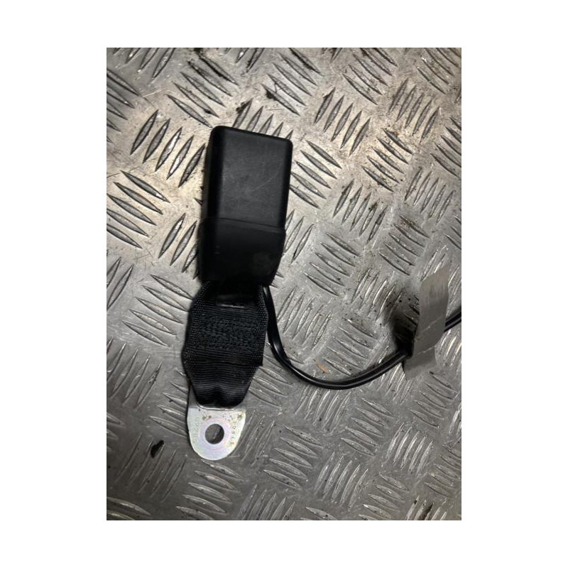 Attache ceinture arriere gauche SUZUKI SWIFT 5 d’occasion