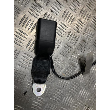 Attache ceinture arriere gauche SUZUKI SWIFT 5 d’occasion