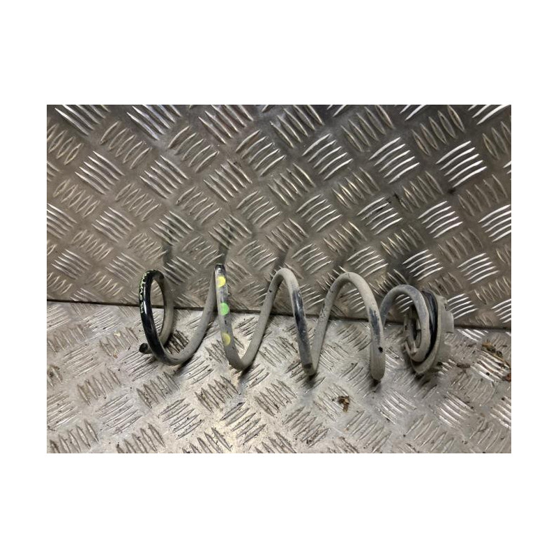 Ressort de suspension arriere DACIA SANDERO 3 d’occasion