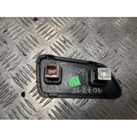 Bouton/Interrupteur PEUGEOT 3008 2 PHASE 1 d’occasion