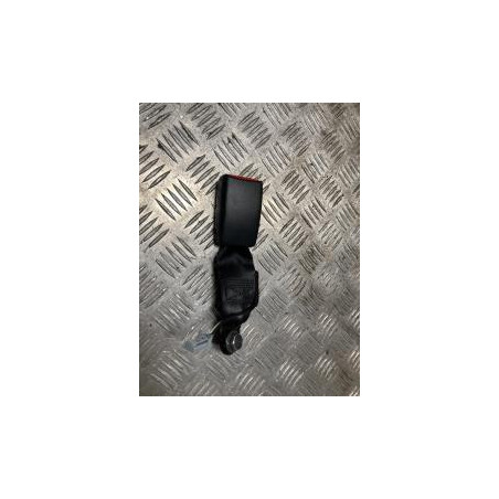 Attache ceinture arriere centrale RENAULT CAPTUR 1 PHASE 2 d’occasion