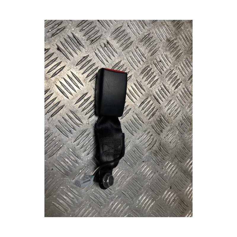 Attache ceinture arriere centrale RENAULT CAPTUR 1 PHASE 2 d’occasion
