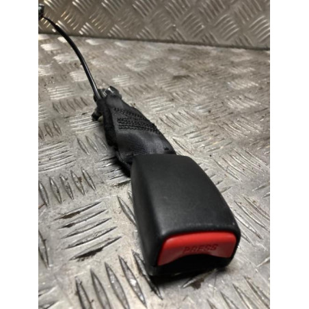 Attache ceinture arriere gauche RENAULT CAPTUR 1 PHASE 2 d’occasion