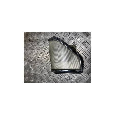 Optique avant secondaire droit (feux)(clignotant) TOYOTA  d’occasion