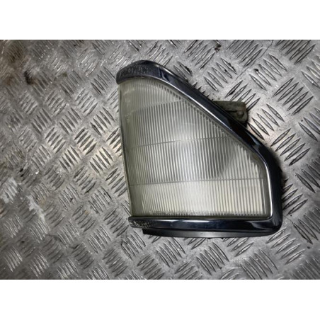 Optique avant secondaire droit (feux)(clignotant) TOYOTA  d’occasion