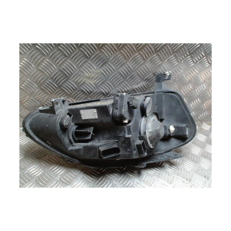 Optique avant principal gauche (feux)(phare) VOLKSWAGEN FOX d’occasion
