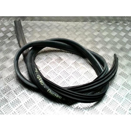 Joint de porte arriere droite DACIA DUSTER 1 PHASE 1 d’occasion