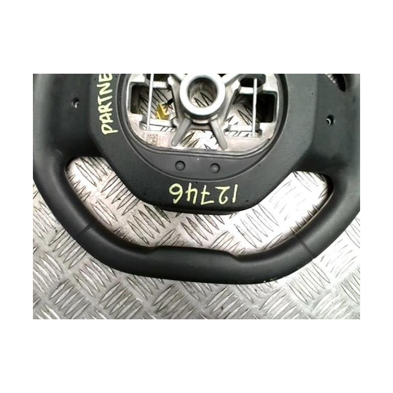 Volant PEUGEOT PARTNER 3 PHASE 1 d’occasion