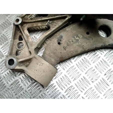 Triangle avant gauche VOLKSWAGEN POLO 4 PHASE 1 d’occasion