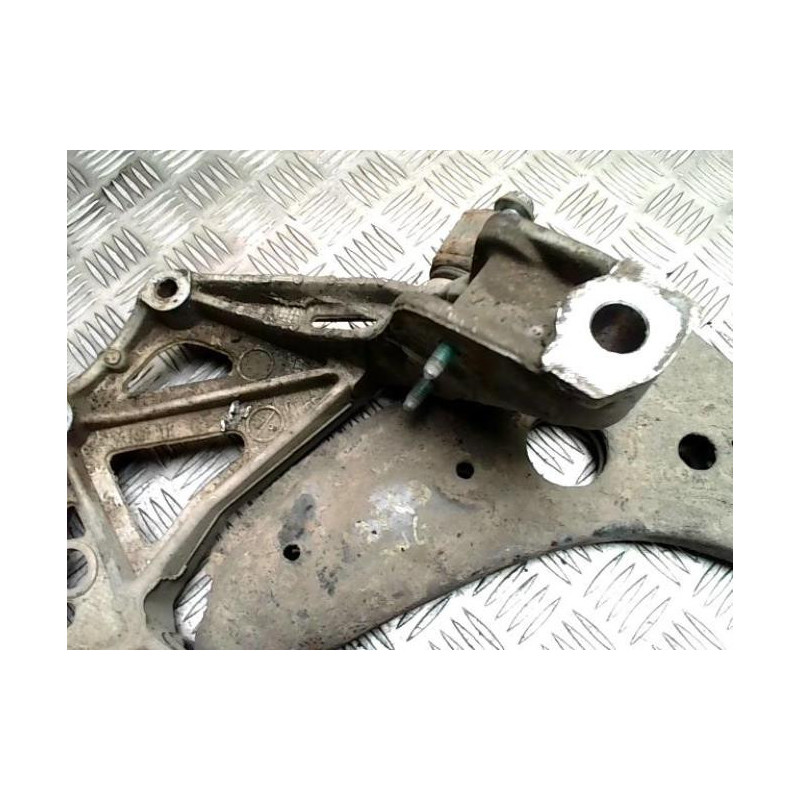 Triangle avant gauche VOLKSWAGEN POLO 4 PHASE 1 d’occasion