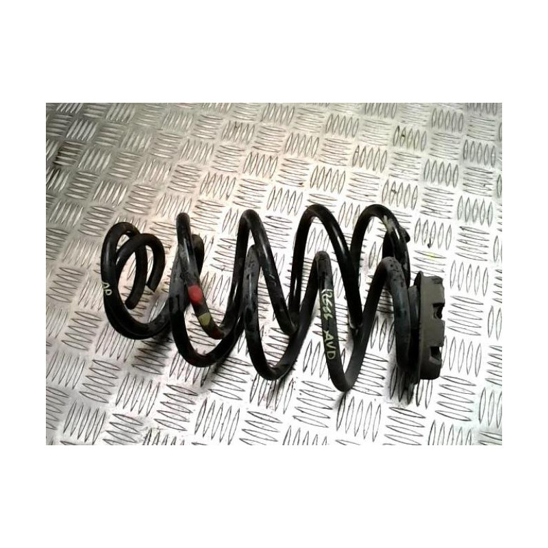Ressort de suspension avant RENAULT CAPTUR 2 PHASE 1 d’occasion