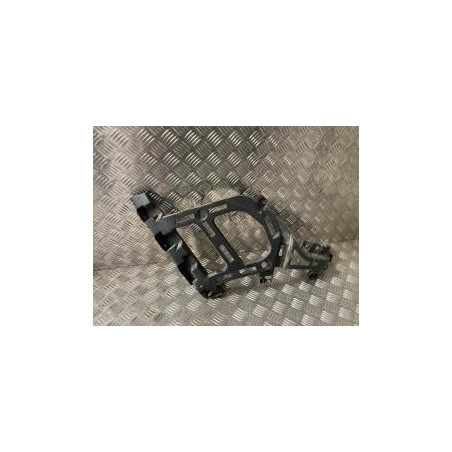 Support de pare chocs arriere PEUGEOT 3008 2 PHASE 1 d’occasion
