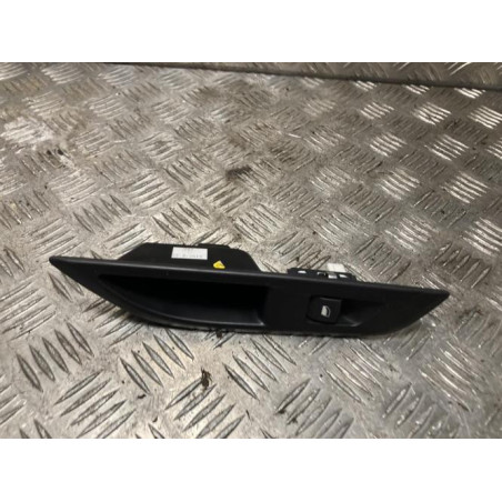 Interrupteur de leve vitre arriere gauche PEUGEOT 208 2 PHASE 1 d’occasion