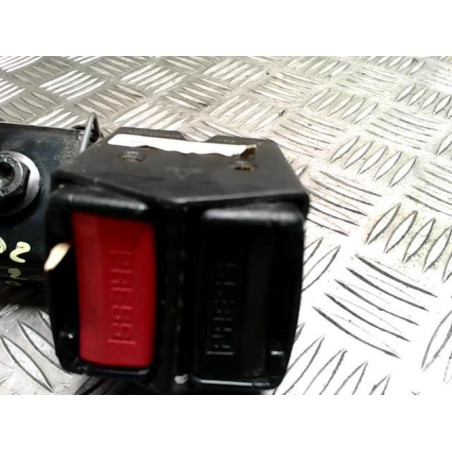 Attache ceinture arriere gauche RENAULT CLIO 2 PHASE 1 d’occasion
