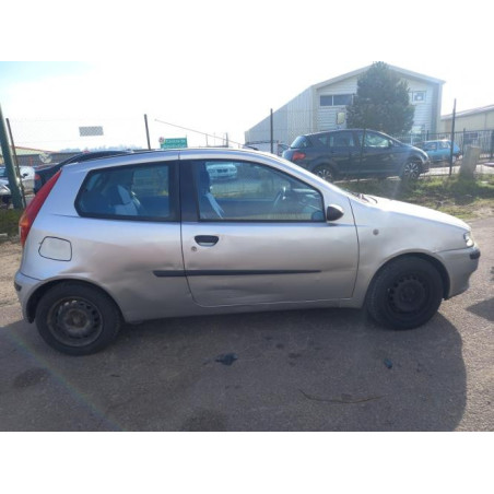 Radiateur eau FIAT PUNTO 2 PHASE 1 d’occasion