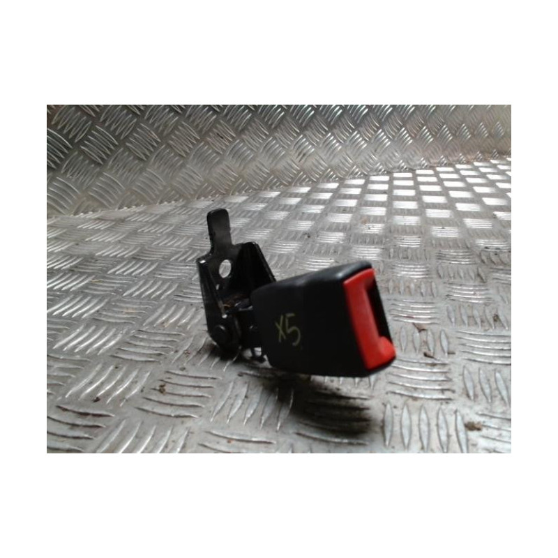 Attache ceinture arriere gauche BMW X5 E53 d’occasion
