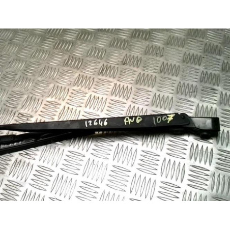 Bras essuie glace avant droit PEUGEOT 1007 d’occasion