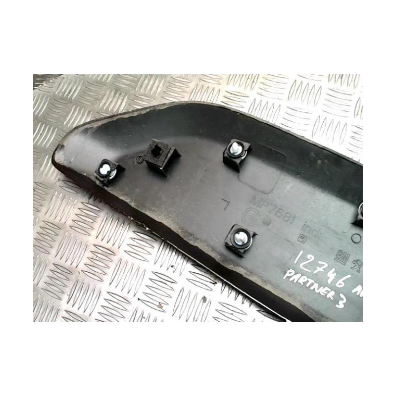 Baguette de porte arriere gauche  PEUGEOT PARTNER 3 PHASE 1 d’occasion