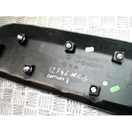 Baguette de porte arriere gauche  PEUGEOT PARTNER 3 PHASE 1 d’occasion