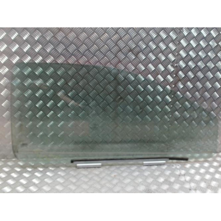 Vitre avant droit RENAULT TWINGO 1 PHASE 3 d’occasion