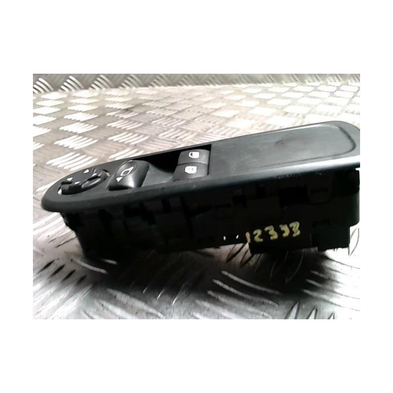 Interrupteur de leve vitre avant gauche CITROEN C3 2 PHASE 1 d’occasion