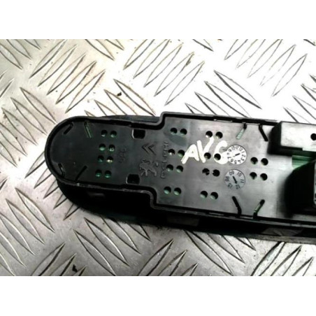 Interrupteur de leve vitre avant gauche CITROEN C3 2 PHASE 1 d’occasion