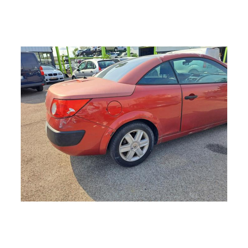 Capot RENAULT MEGANE 2 PHASE 1 CABRIOLET d’occasion