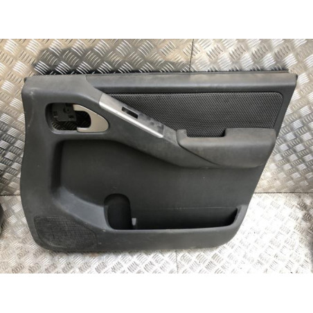 Panneau de porte avant droit NISSAN NAVARA 1 PHASE 1 d’occasion