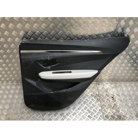 Panneau de porte arriere droit RENAULT MEGANE 5 d’occasion