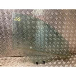 Vitre avant droit RENAULT TWINGO 3 PHASE 1 d’occasion