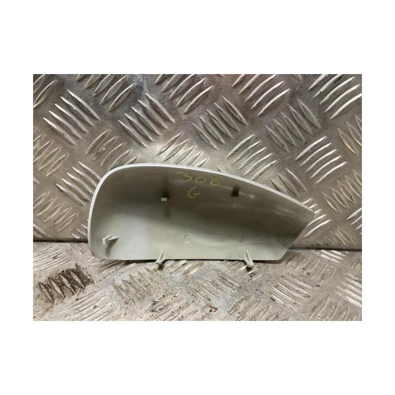 Coquille de retroviseur gauche PEUGEOT  d’occasion