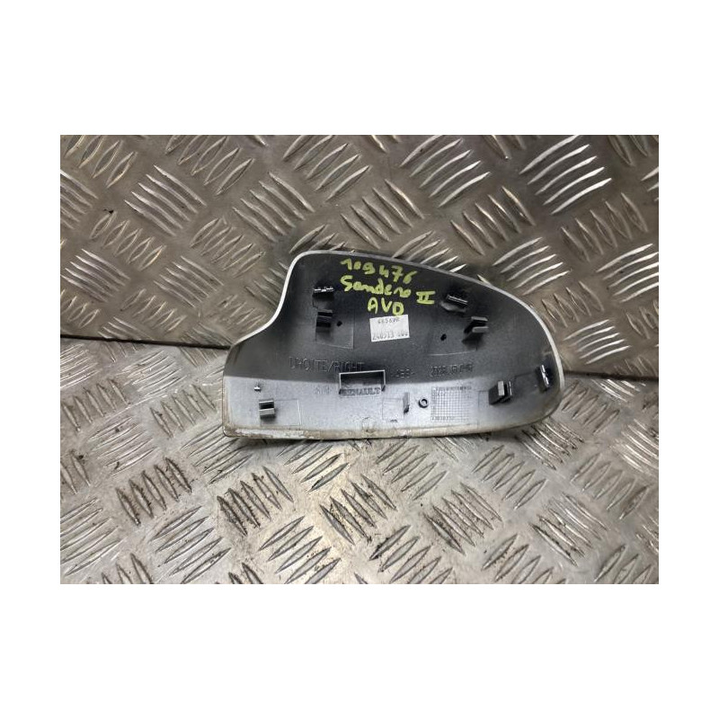 Coquille de retroviseur droit DACIA SANDERO 2 PHASE 1 d’occasion