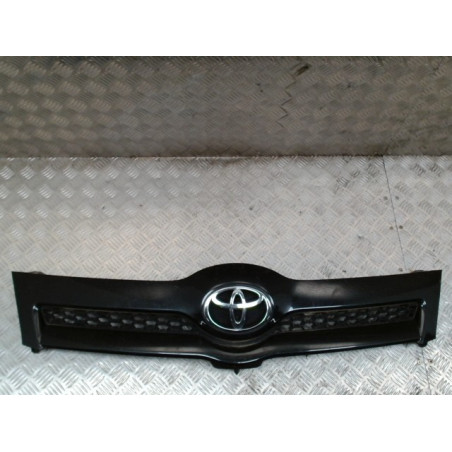 Calandre TOYOTA COROLLA VERSO 2 PHASE 1 d’occasion