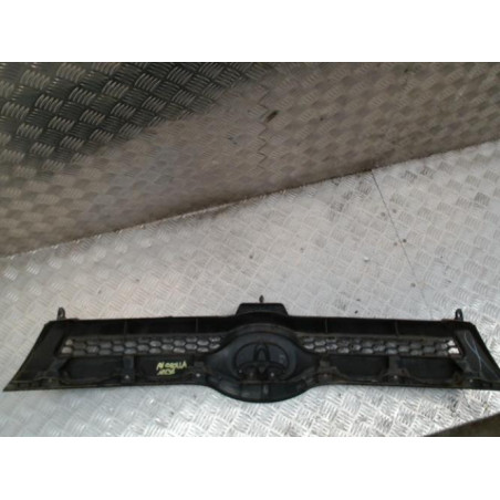 Calandre TOYOTA COROLLA VERSO 2 PHASE 1 d’occasion