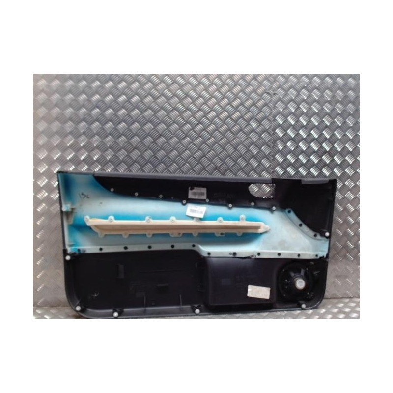 Panneau de porte avant droit PEUGEOT 307 PHASE 1 d’occasion