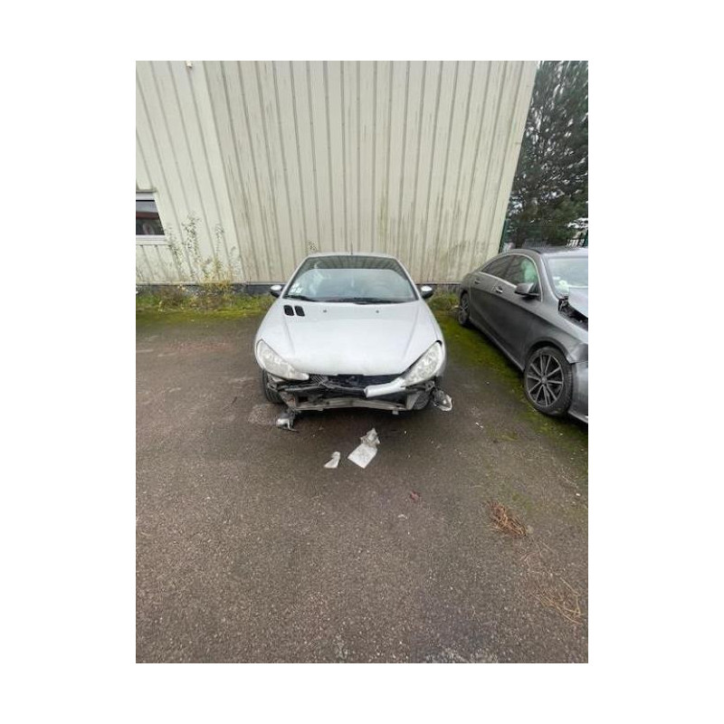 Moteur PEUGEOT 206 PHASE 1 CABRIOLET d’occasion
