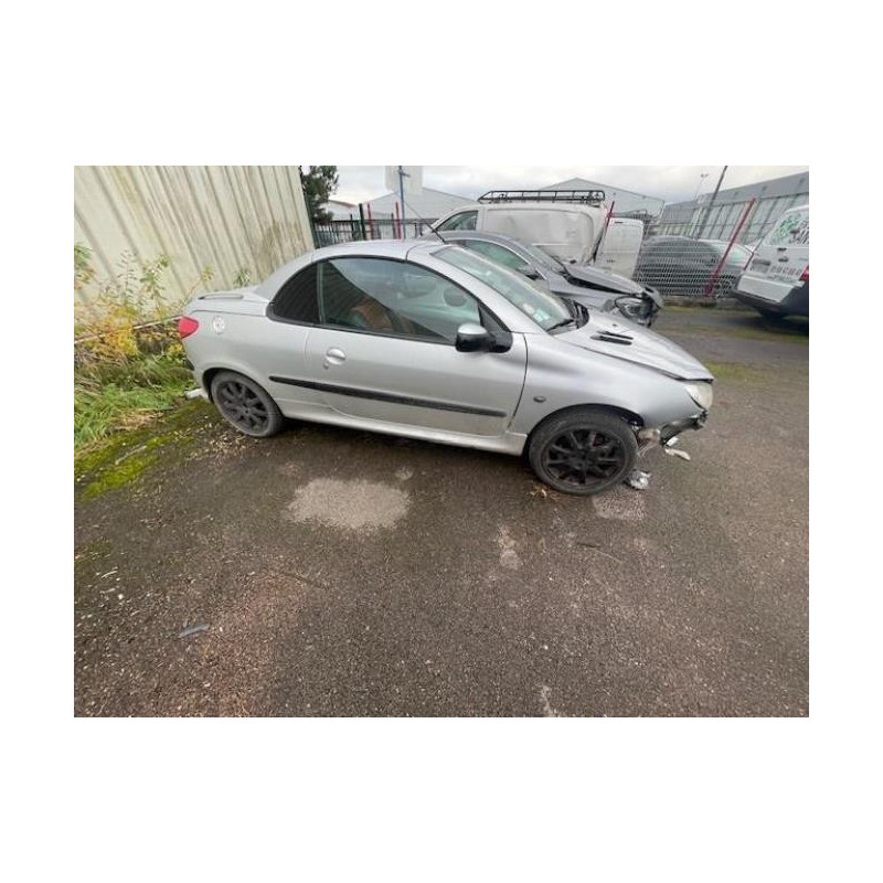 Moteur PEUGEOT 206 PHASE 1 CABRIOLET d’occasion