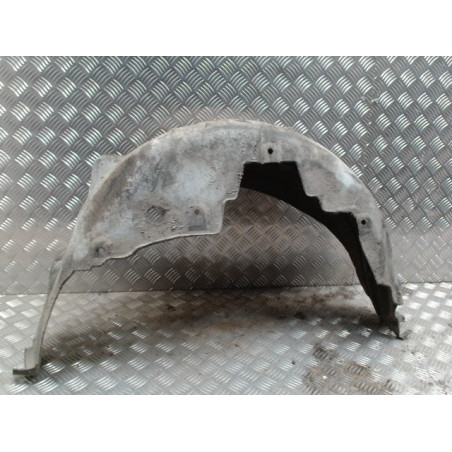 Pare boue arriere gauche TOYOTA COROLLA VERSO 2 PHASE 1 d’occasion