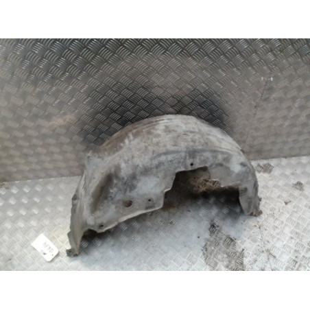 Pare boue arriere gauche TOYOTA COROLLA VERSO 2 PHASE 1 d’occasion