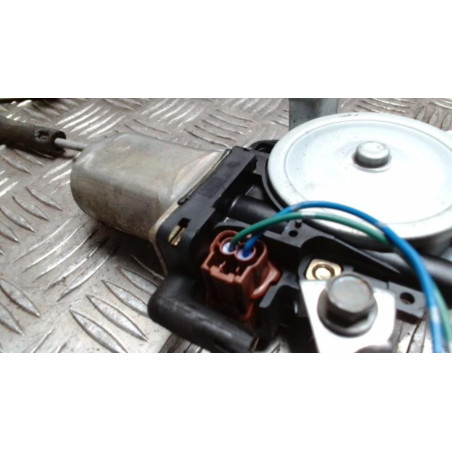 Leve vitre electrique avant droit NISSAN X-TRAIL 1 PHASE 1 d’occasion