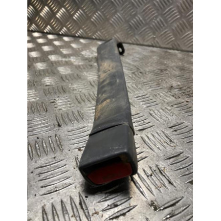 Attache ceinture avant gauche TOYOTA  d’occasion