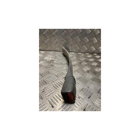 Attache ceinture avant droit TOYOTA  d’occasion