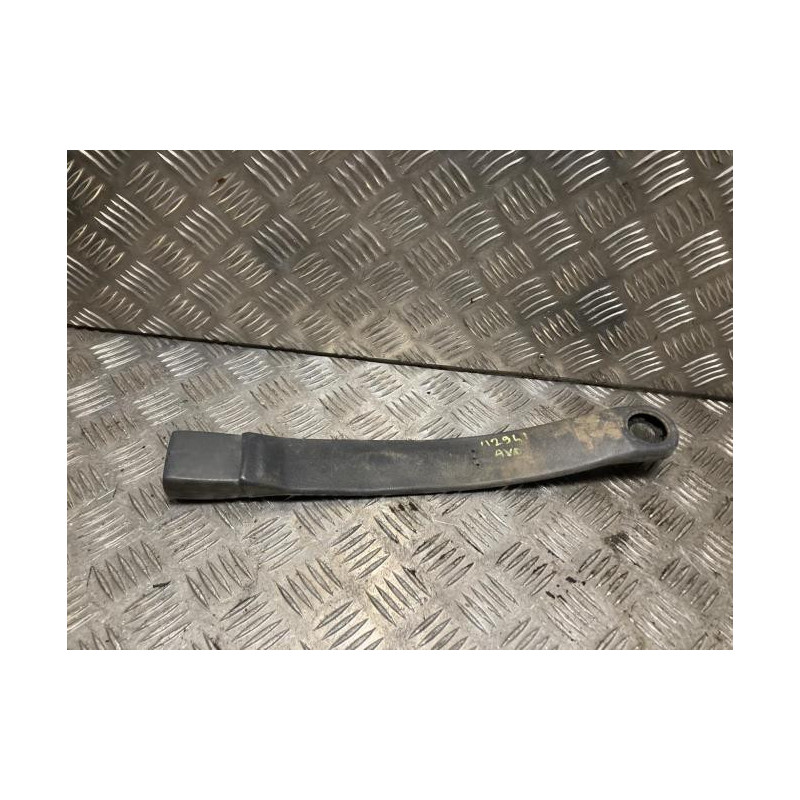 Attache ceinture avant droit TOYOTA  d’occasion