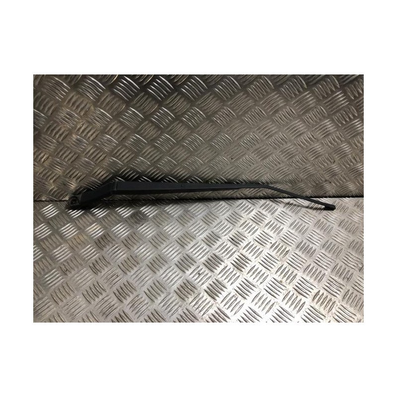 Bras essuie glace avant droit NISSAN MICRA 4 PHASE 2 d’occasion