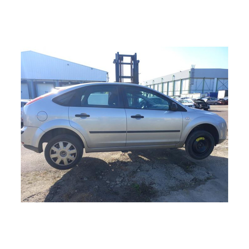 Verin de coffre FORD FOCUS 2 PHASE 1 d’occasion