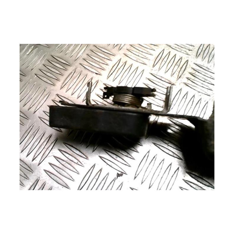 Poignee interieur porte de coffre droite RENAULT KANGOO 2 PHASE 1 d’occasion