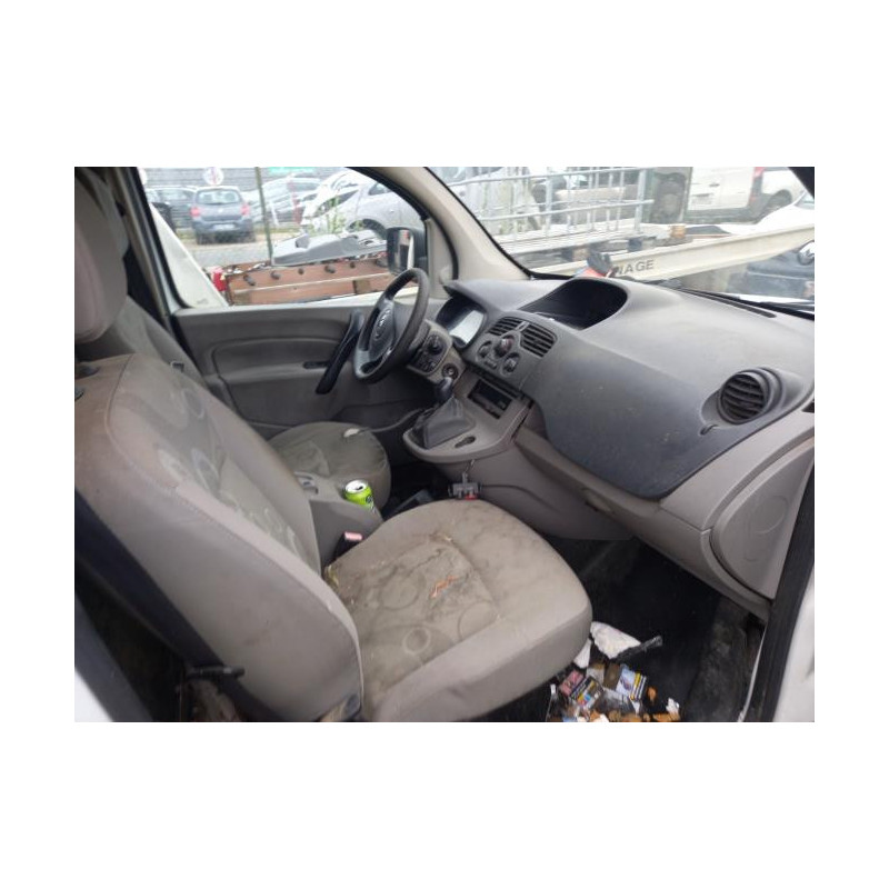 Poignee interieur arriere droit RENAULT KANGOO 2 PHASE 1 d’occasion