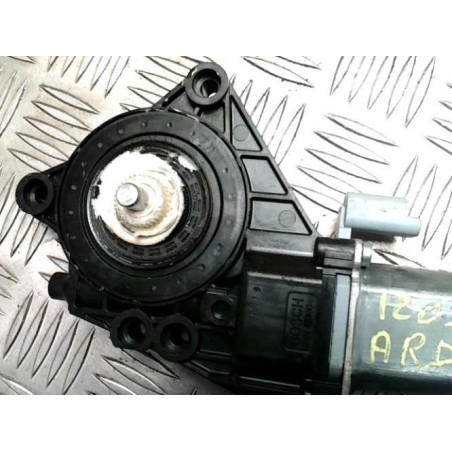 Moteur leve vitre arriere droit KIA VENGA PHASE 1 d’occasion