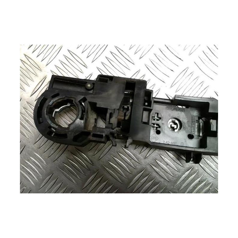 Support poignee porte avant gauche RENAULT KANGOO 2 PHASE 1 d’occasion